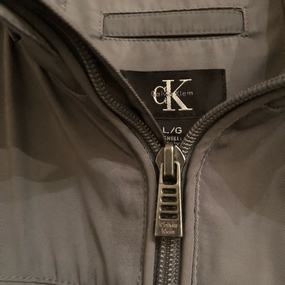 Calvin Klein reflective jacket - Picture 3 of 4